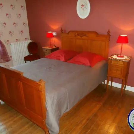 Aux Portes De L'argonne Vakantiehuis *